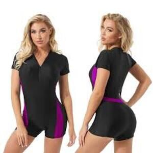 NWT IEFIEL BLACK/PINK RASH GUARD SHORT SLEEVE ZIP ONE PIECE SWIMSUIT/WETSUIT XXL